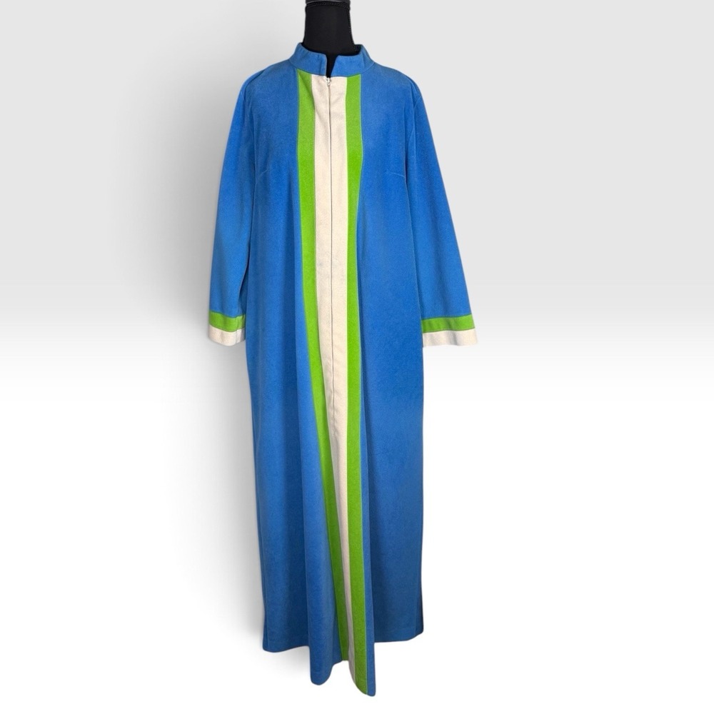 Vintage 70s Vanity Fair Blue Green Velour Maxi Robe Housecoat Size 18 USA